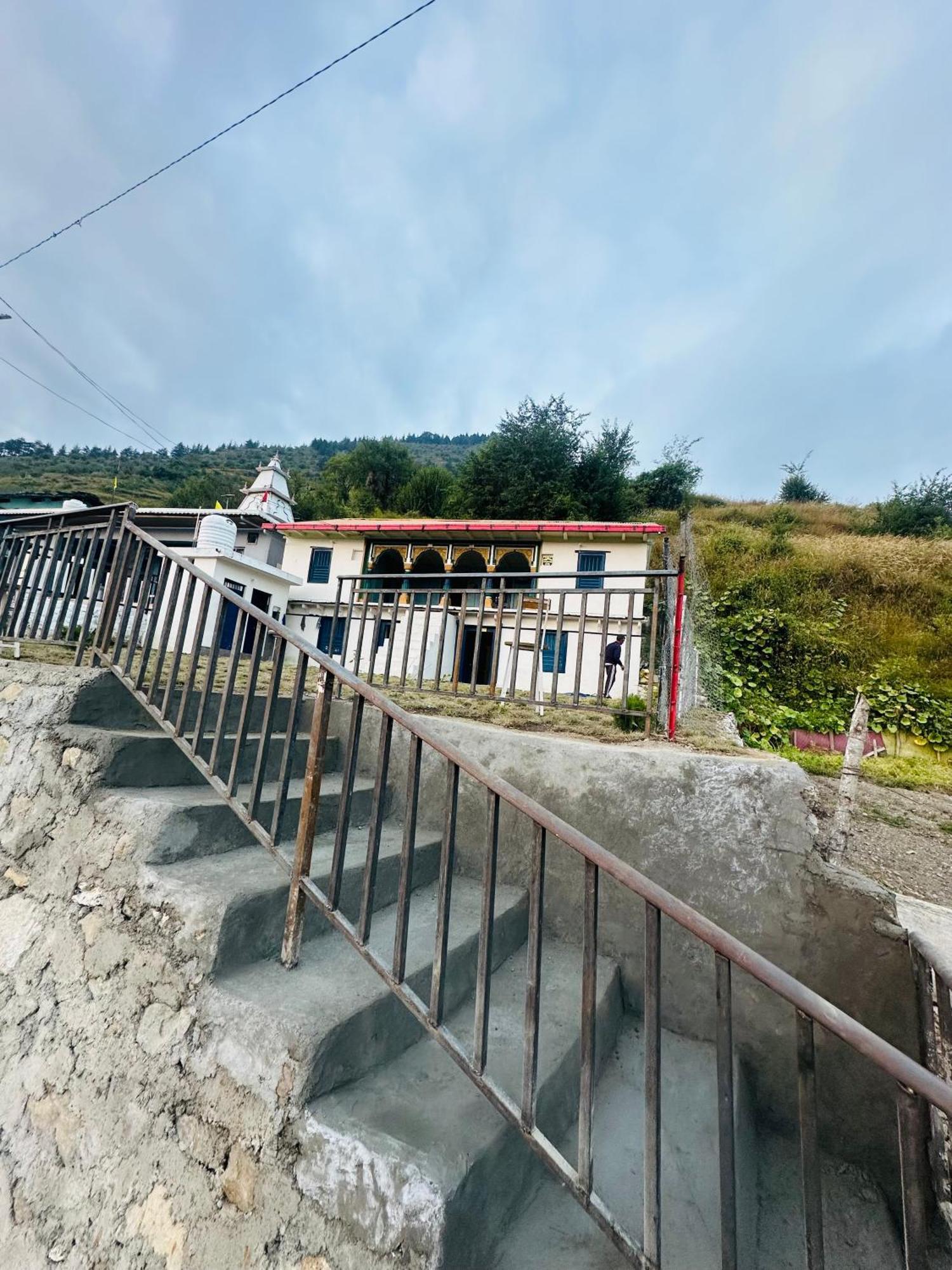 Deodar Village Homestay Devalsari มัสซูรี ภายนอก รูปภาพ